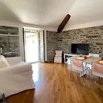Апартаменты La Casa Di Gea Комо